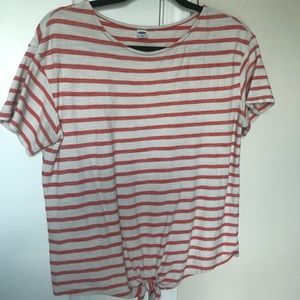 red and white striped knot t-shirt